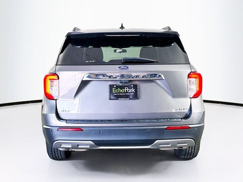 Used 2021 Ford Explorer XLT w/ Equipment Group 202A AWD/4WD image 7