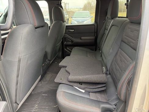 Used 2023 Nissan Frontier PRO-4X w/ Pro Convenience Package image 11