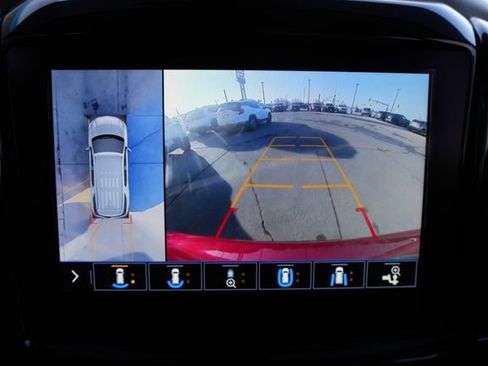 Used 2021 Chevrolet Traverse LT w/ LT Premium Package image 26