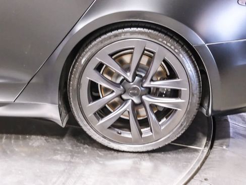 Used 2023 Tesla Model S Standard Range image 9