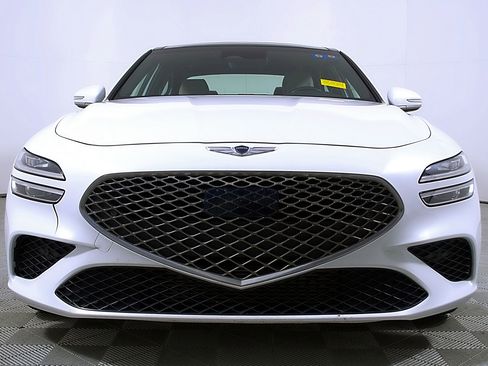 Used 2022 Genesis G70 2.0T w/ Prestige Package image 5