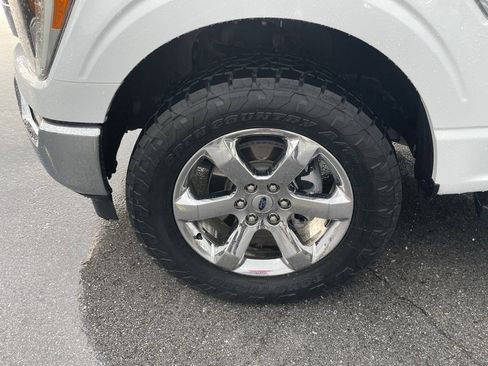 Used 2023 Ford F150 Lariat image 36