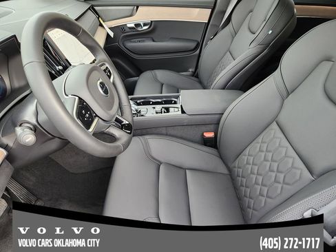 New 2025 Volvo XC90 T8 Plus w/ Protection Package Premier image 12