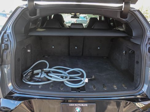 Certified 2024 BMW XM w/ M Driver's Package image 25