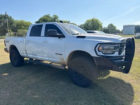 Used 2020 RAM 2500 Laramie w/ Night Edition AWD/4WD image 2