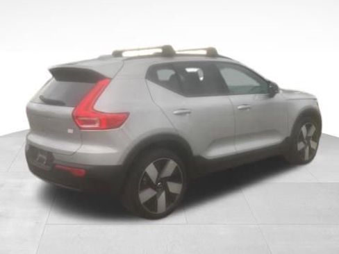 Used 2023 Volvo XC40 Recharge Ultimate w/ Protection Package Premier AWD/4WD image 5