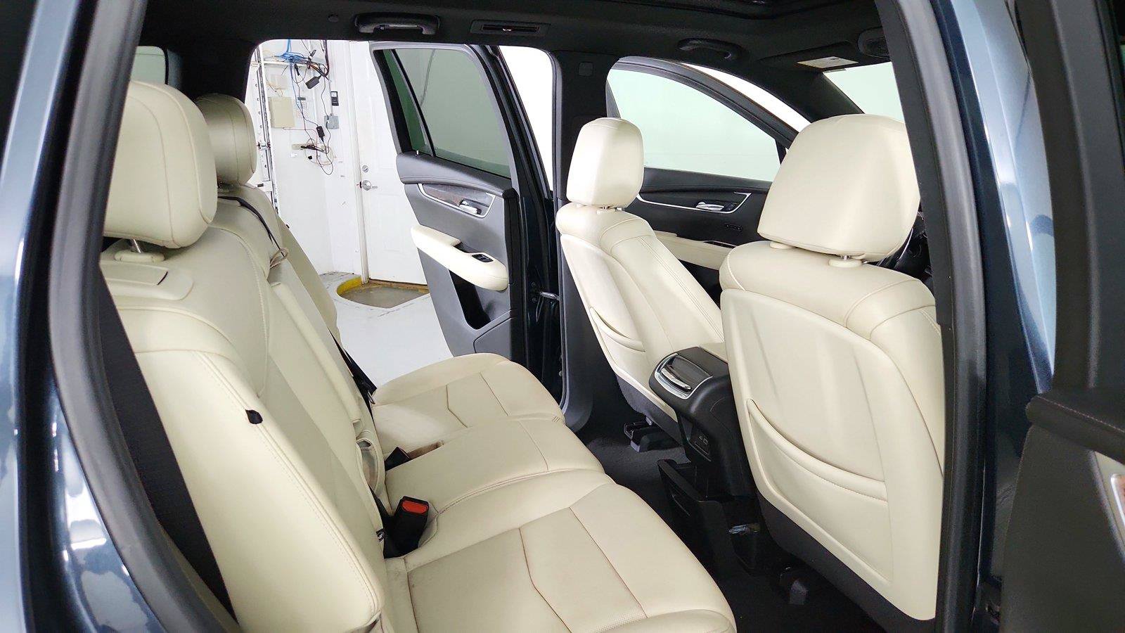 Used 2020 Cadillac XT6 Sport AWD/4WD image 30