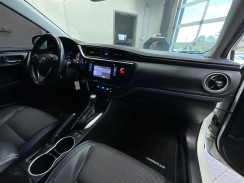 Used 2019 Toyota Corolla SE FWD image 27