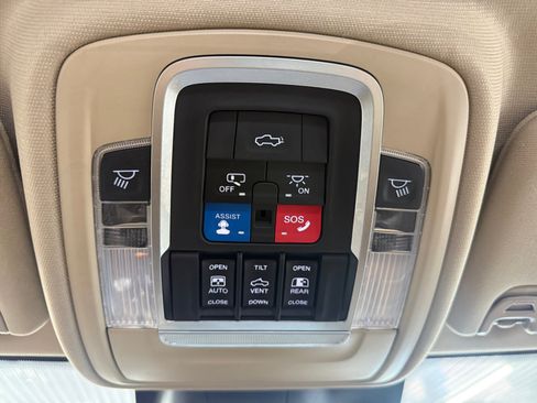 Used 2021 RAM 3500 Limited AWD/4WD image 19