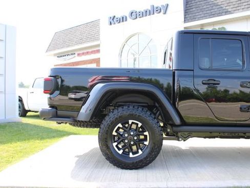 New 2026 Jeep Gladiator Rubicon w/ Steel Power Dome Hood Package AWD/4WD image 36