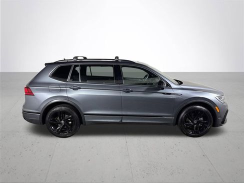 Certified 2023 Volkswagen Tiguan SE R-Line AWD/4WD image 5
