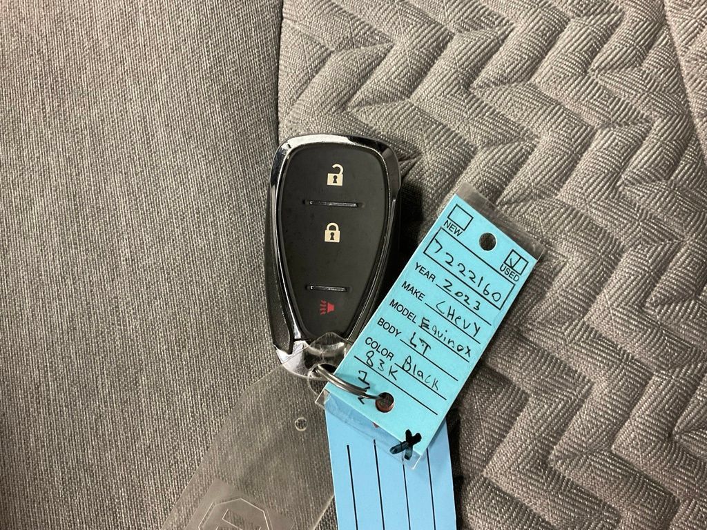 Used 2023 Chevrolet Equinox LT AWD/4WD image 36