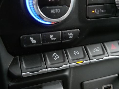 Used 2021 GMC Sierra 1500 AT4 image 32