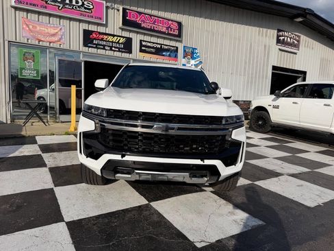 Used 2022 Chevrolet Tahoe 2WD image 3