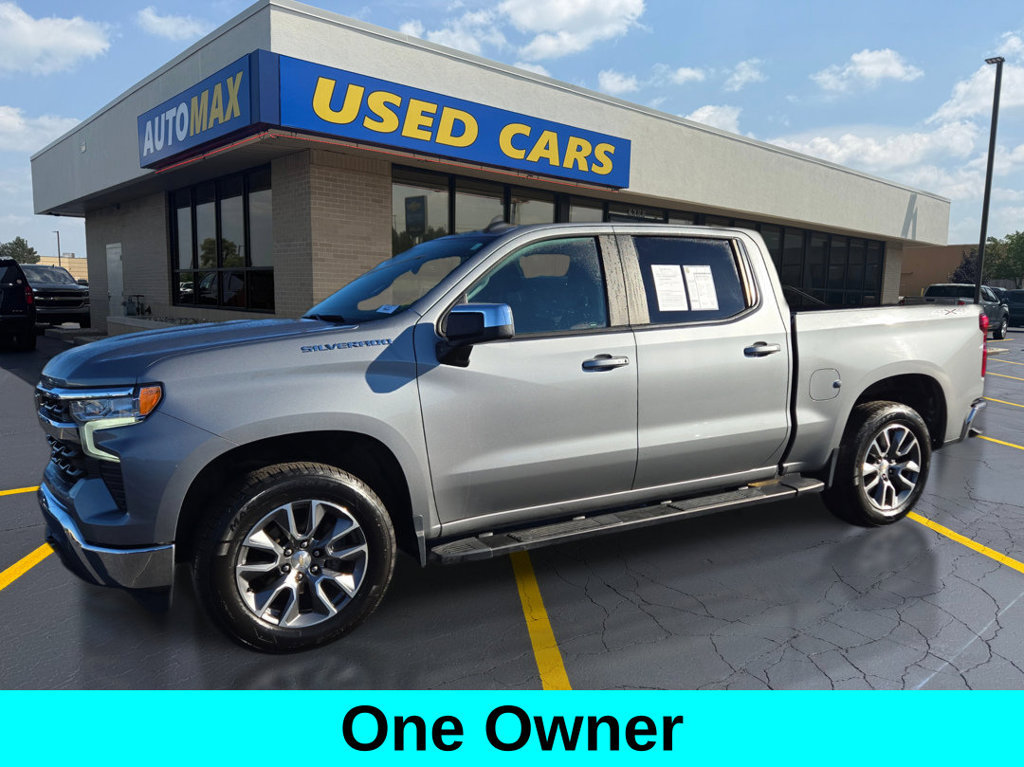 Used 2024 Chevrolet Silverado 1500 LT w/ Convenience Package II AWD/4WD image 1