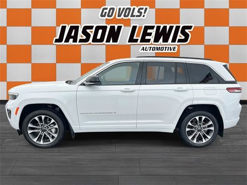 Used 2024 Jeep Grand Cherokee Overland w/ Luxury Tech Group IV image 7