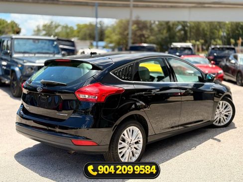Used 2017 Ford Focus Titanium FWD image 7