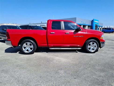 Used 2012 RAM 1500 Classic SLT image 2