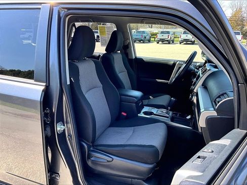 Used 2022 Toyota 4Runner SR5 RWD image 11