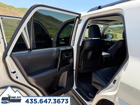 Used 2019 Toyota 4Runner Limited AWD/4WD image 26