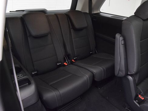 New 2026 Mercedes-Benz GLS 450 4MATIC image 19