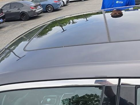 Used 2016 Chrysler 300 C AWD/4WD image 4