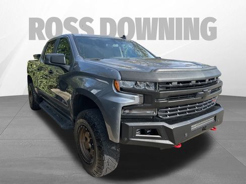 Used 2020 Chevrolet Silverado 1500 LT Trail Boss image 3