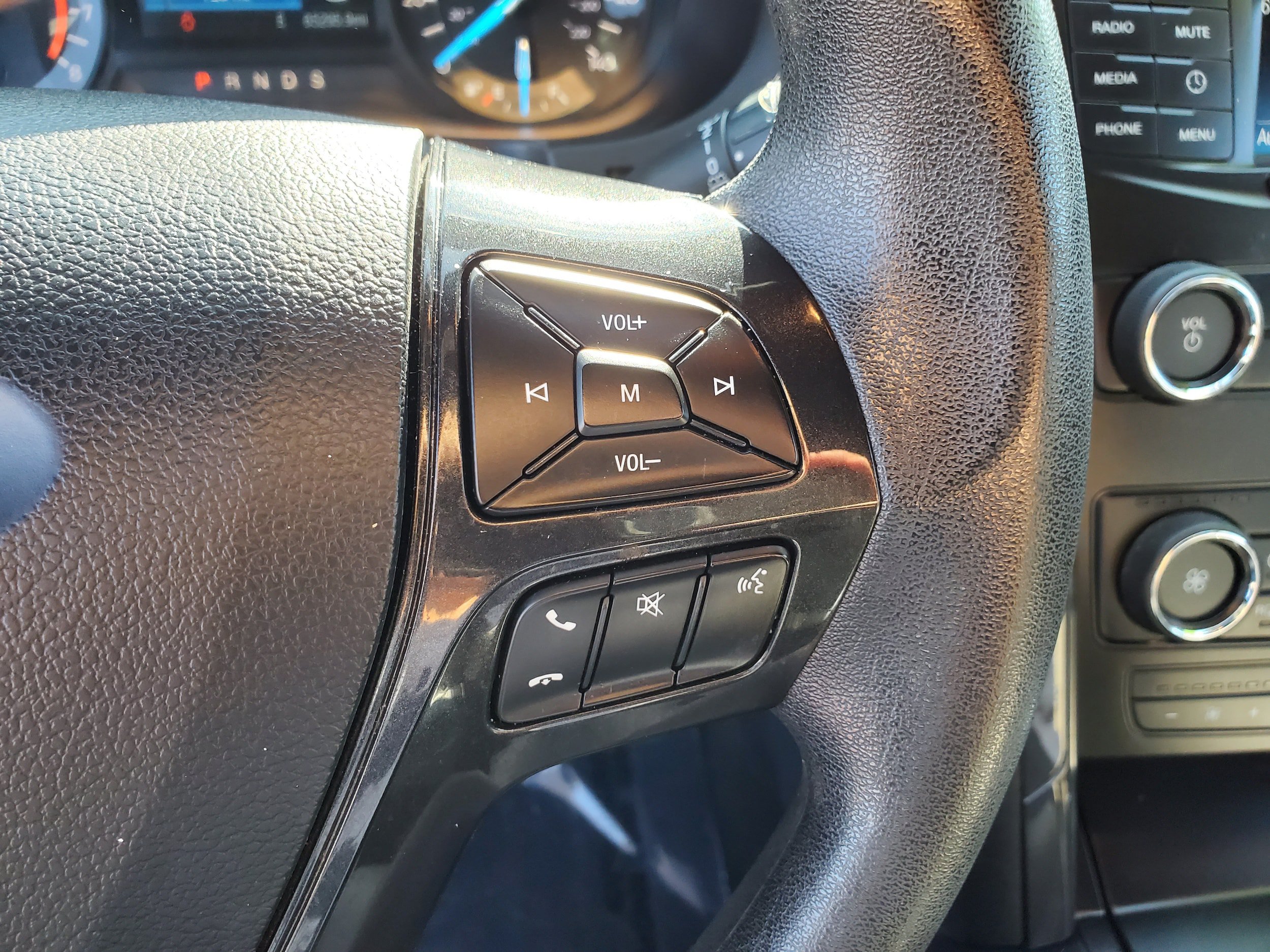 Used 2018 Ford Explorer 4WD image 16