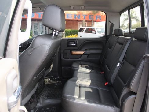 Used 2018 Chevrolet Silverado 1500 LTZ image 29