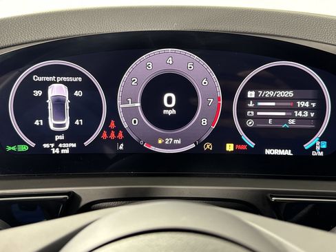 Certified 2025 Porsche Cayenne S image 17