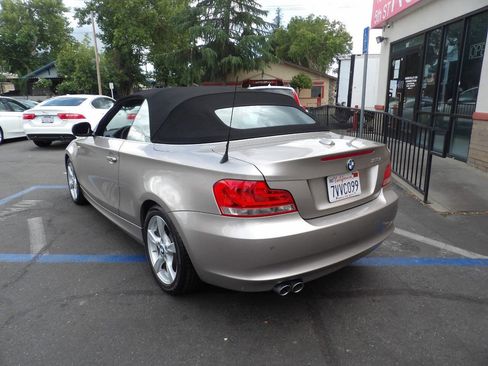 Used 2013 BMW 128i Convertible RWD image 4