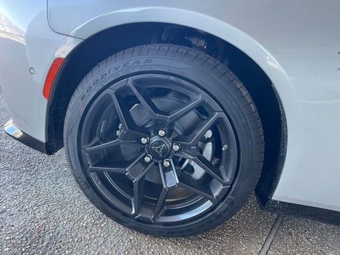 New 2024 Dodge Charger R/T w/ Plus Group image 23