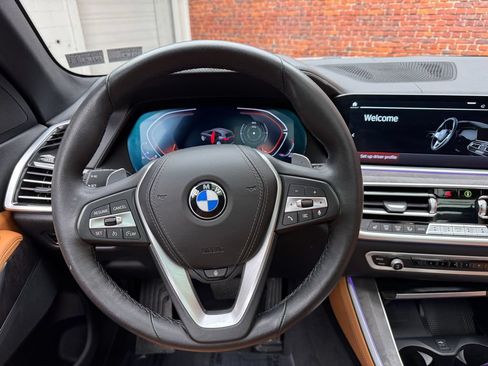 Used 2022 BMW X5 xDrive40i w/ Premium Package AWD/4WD image 14