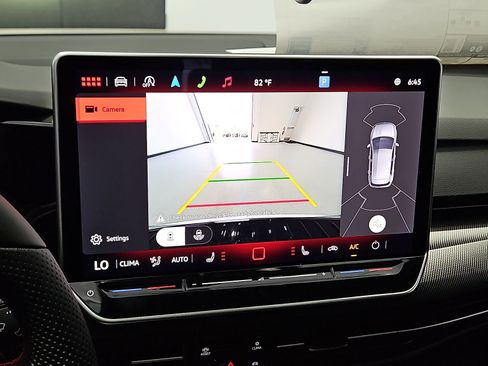 New 2026 Volkswagen GTI SE FWD image 19