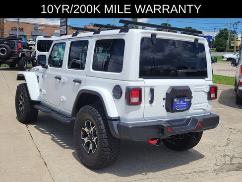 Used 2023 Jeep Wrangler Unlimited Rubicon w/ Cold Weather Group AWD/4WD image 3