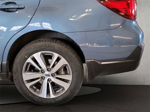 Used 2018 Subaru Outback 2.5i Limited w/ 50th Anniversary Edition image 25