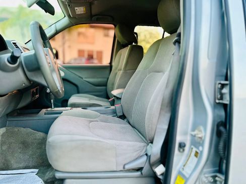 Used 2018 Nissan Frontier SV RWD image 10