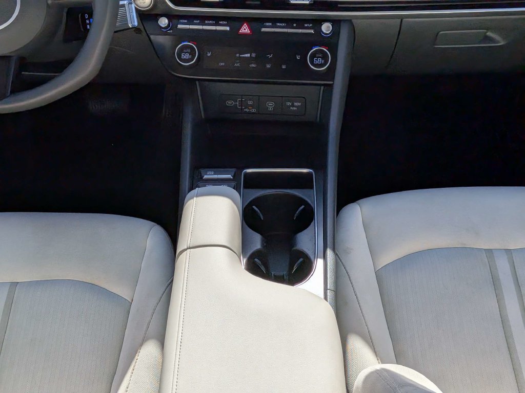 Used 2025 Hyundai Sonata SEL FWD image 17