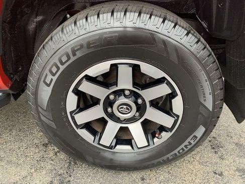 Certified 2022 Toyota 4Runner TRD Off-Road Premium image 36