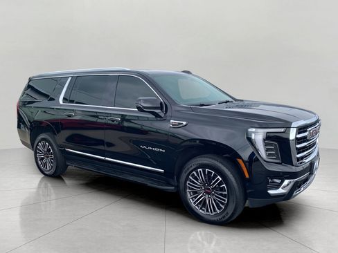 Used 2026 GMC Yukon XL Elevation w/ Elevation Premium Package AWD/4WD image 1
