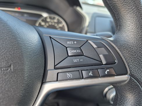 Used 2024 Nissan Altima 2.5 SV FWD image 27