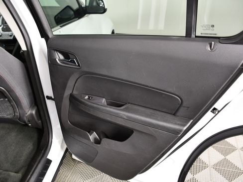 Used 2012 Chevrolet Equinox LT w/ Driver Convenience Package FWD image 39