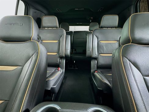 Used 2023 GMC Yukon XL AT4 image 25