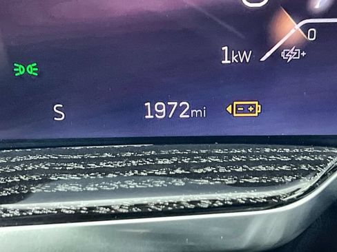 Used 2025 Cadillac Escalade IQ Luxury 1 AWD/4WD image 12