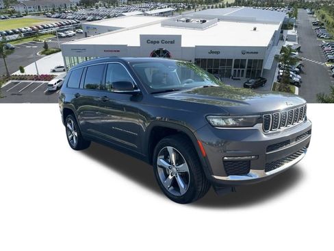 Used 2021 Jeep Grand Cherokee L Limited w/ Trailer Tow Group (B) AWD/4WD image 12