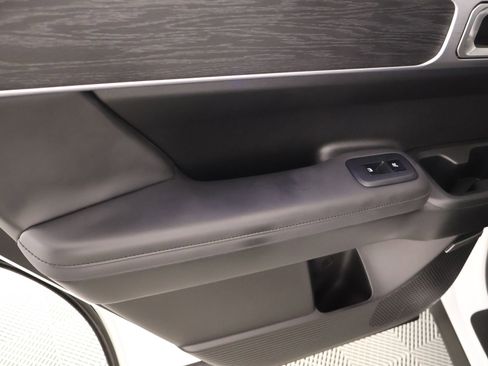 New 2025 Hyundai Santa Fe Limited image 18