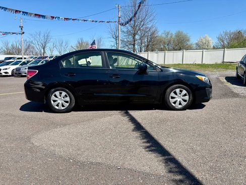 Used 2013 Subaru Impreza 2.0i image 6
