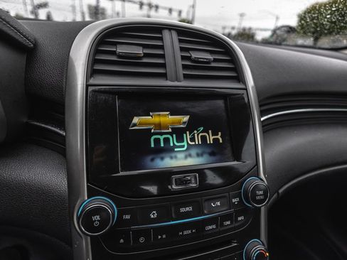Used 2015 Chevrolet Malibu LT w/ Power Convenience Package FWD image 12