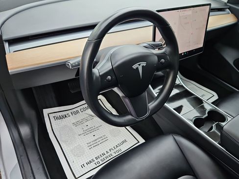 Used 2018 Tesla Model 3 Long Range image 12