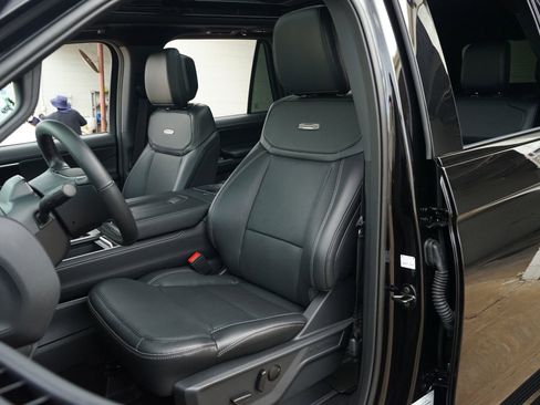 Used 2026 Ford Expedition Max Platinum w/ Stealth Performance Package AWD/4WD image 11